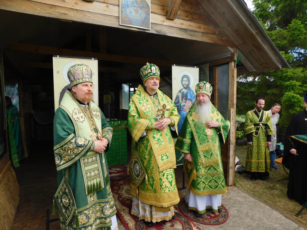Архиерейская литургия на родине преподобного Варлаама Керетского
